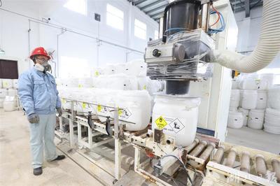 江漢油田鹽化工實現“開門紅”，化工產品生產勢頭強勁